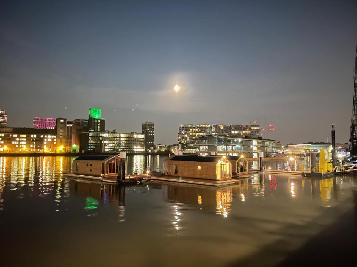Wikkelboat Nr1 at Floating Rotterdam Rijnhaven Villa Eksteriør billede