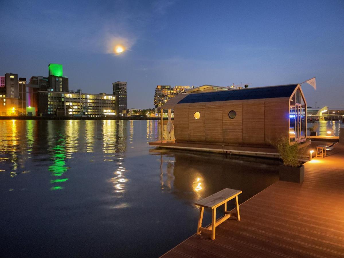 Wikkelboat Nr1 at Floating Rotterdam Rijnhaven Villa Eksteriør billede